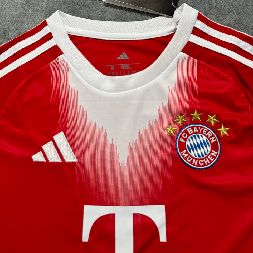 jersey 2025/26 bayern munich local manga corta mujer