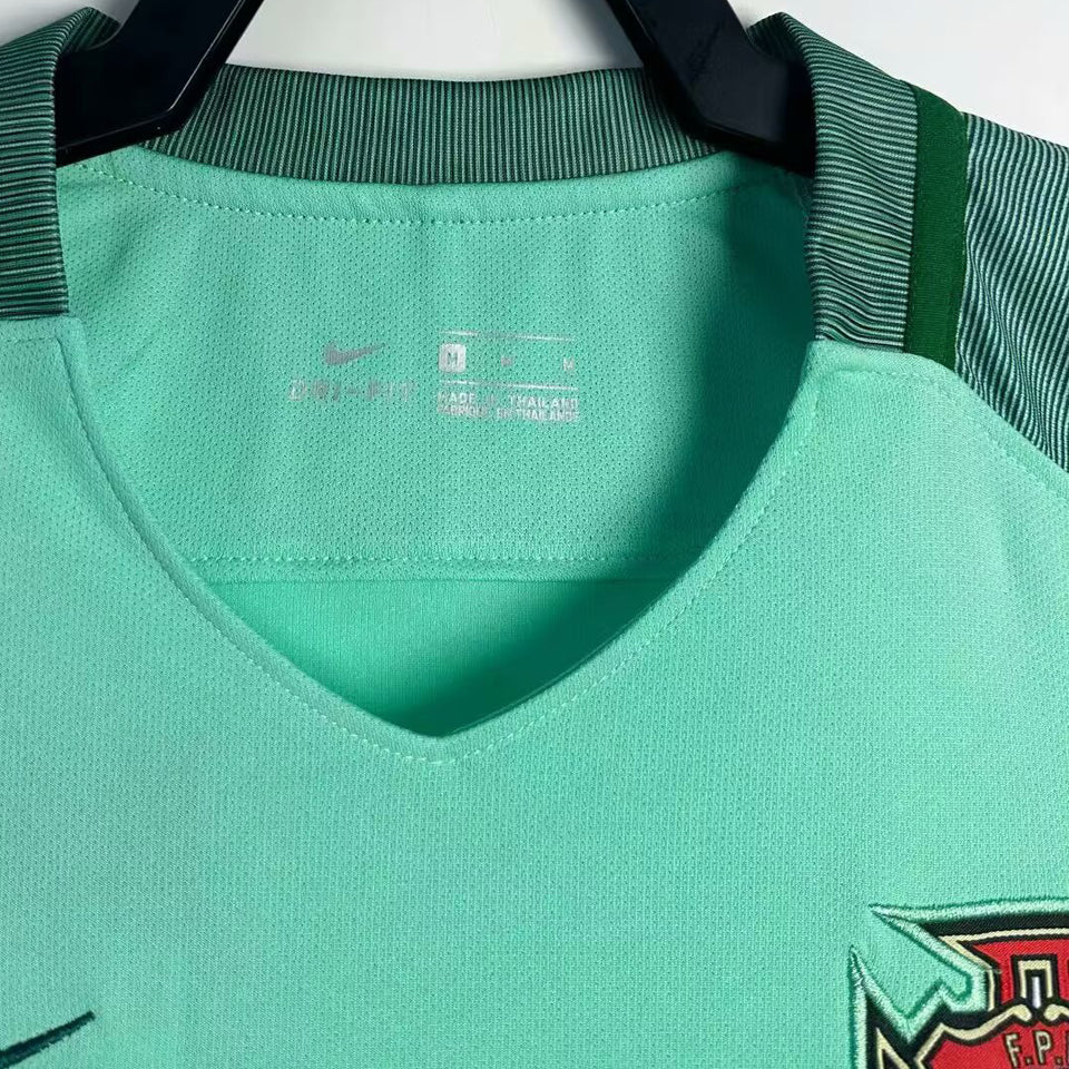 2016 portugal visitante versión fan selecciones retro