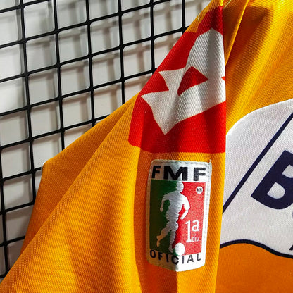 Jersey 2004 Pumas UNAM Local Manga larga Versión Fan Retro