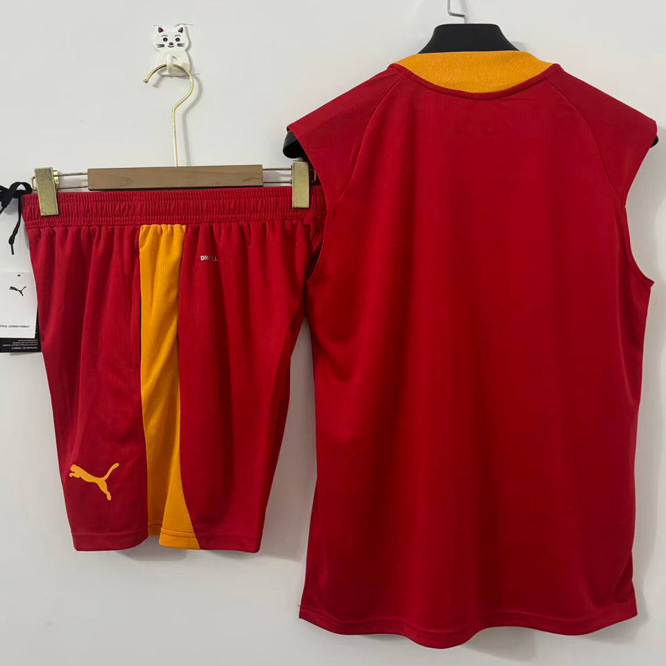 conjunto entrenamiento 2026/27 galatasaray