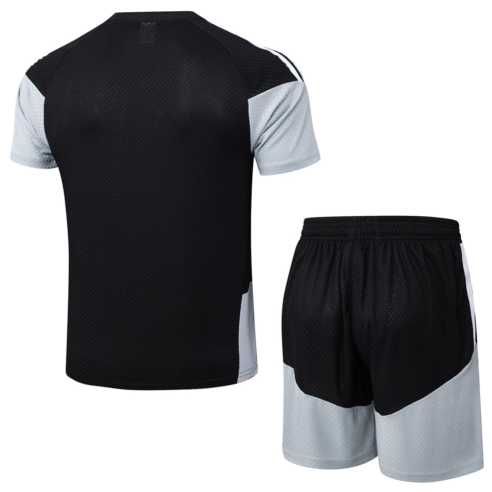 conjunto entrenamiento 2026 liverpool