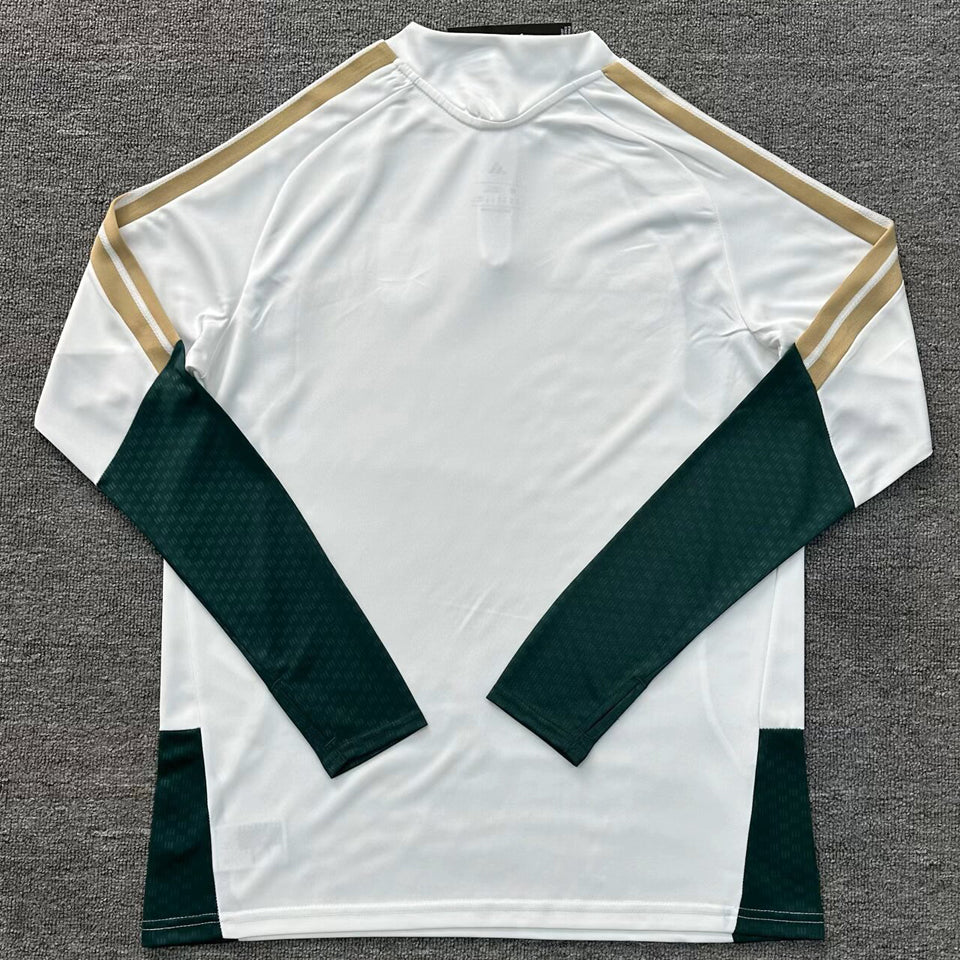 conjunto entrenamiento 2026 italia