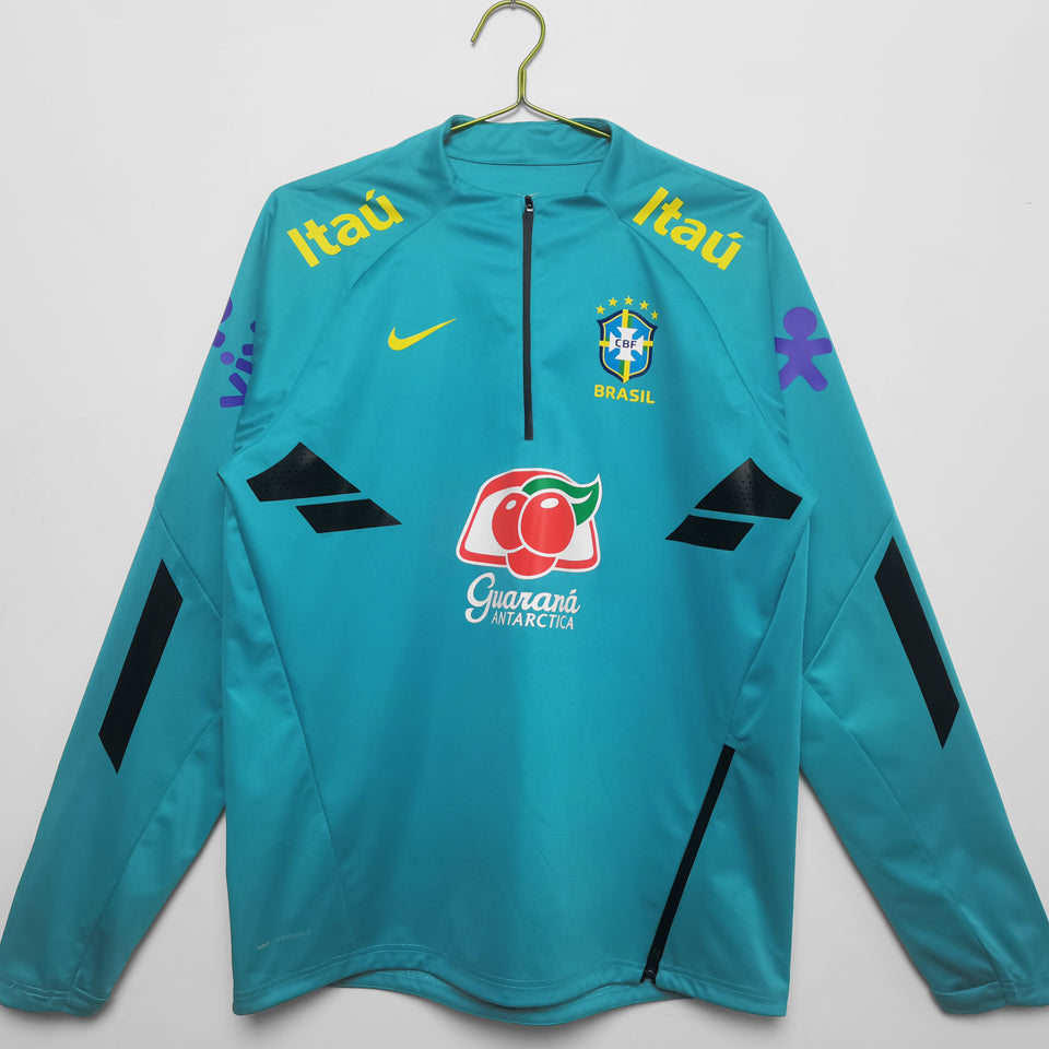 conjunto entrenamiento 2022/23 brasil