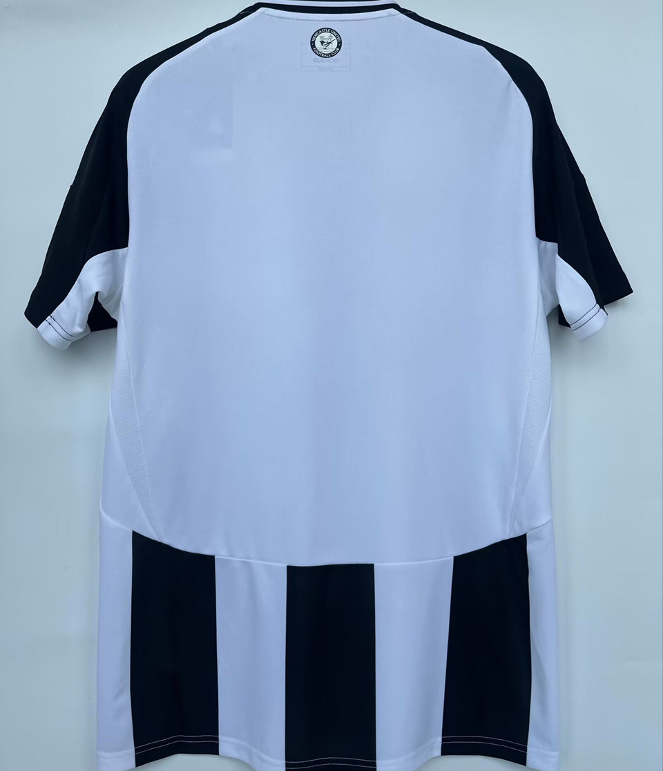 Jersey 2024/25 Newcastle Local Manga corta Versión Fan