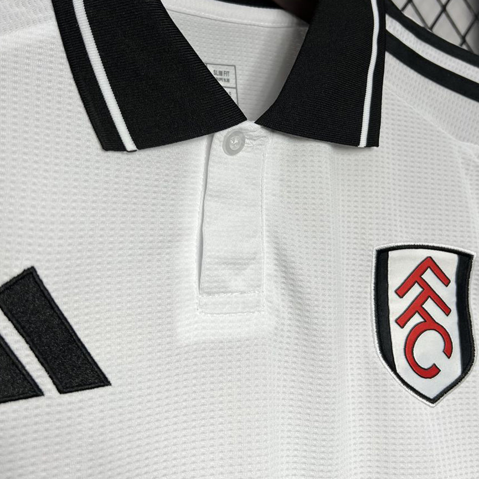 Jersey 2024/25 Fulham Local Manga corta Versión Fan