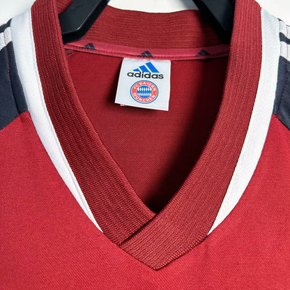 Jersey 2001/02 Bayern Munich Local Manga corta Versión Fan Retro