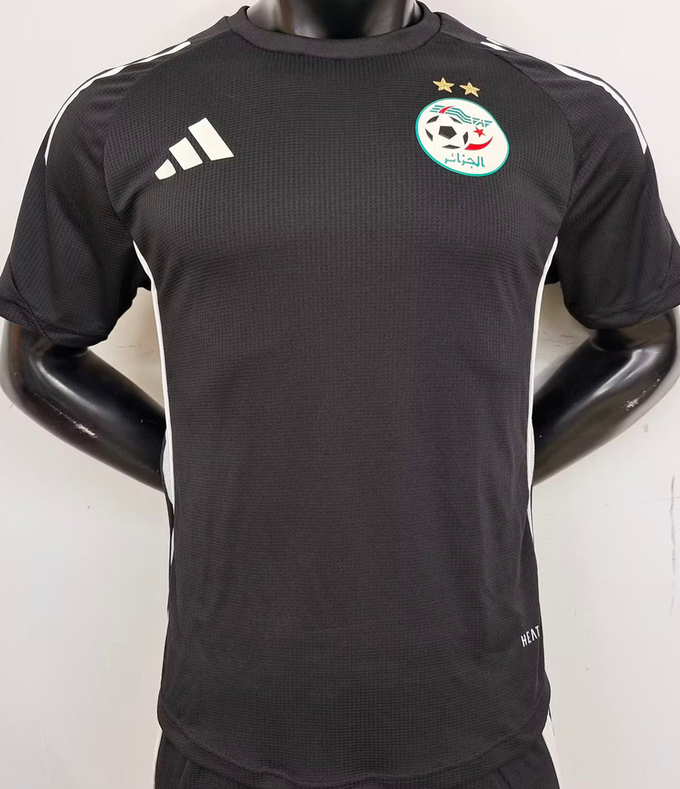2025/26 Algeria Especial Versión Jugador Selecciones
