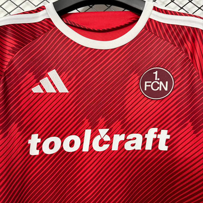 Jersey 2026/27 1. FC Nurnberg Local Manga corta Versión Fan