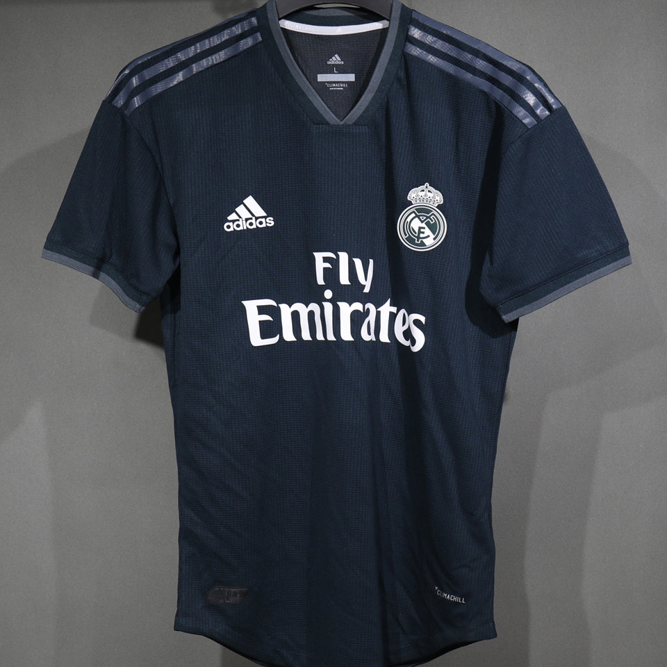 Jersey 2018/2019 Real Madrid Visitante Manga corta Versión Jugador Retro