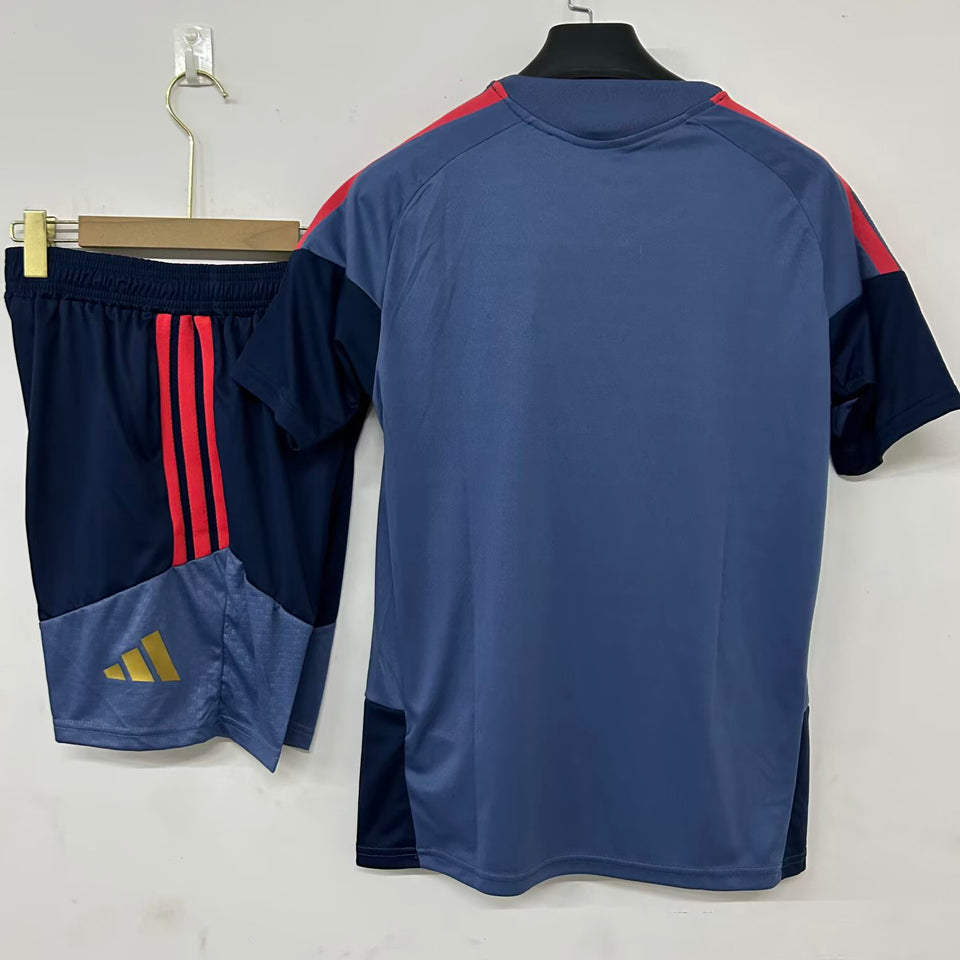 conjunto entrenamiento 2026/27 bayern munich