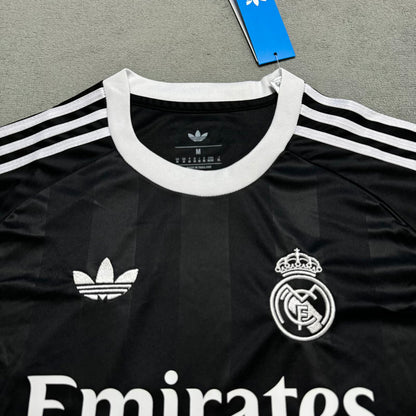 Jersey 2025/26 Real Madrid Especial Manga corta Versión Fan