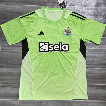 Jersey 2025/26 Newcastle Goalkeepe Especial Manga corta Versión Fan