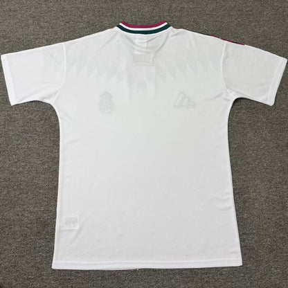 Jersey 2026/27 Real Madrid Especial Manga corta Versión Fan Retro