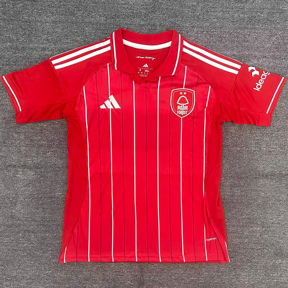 Jersey 2025/26 Nottingham Forest Local Manga corta Versión Fan