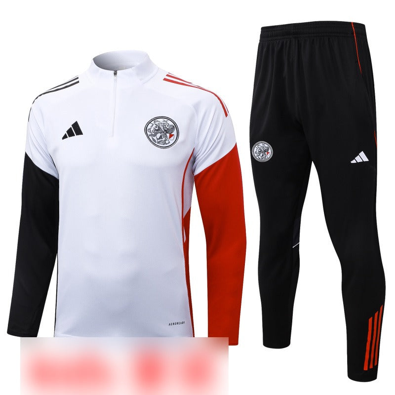conjunto entrenamiento 2025/26 ajax