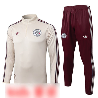 Conjunto Entrenamiento 2025/26 Ajax