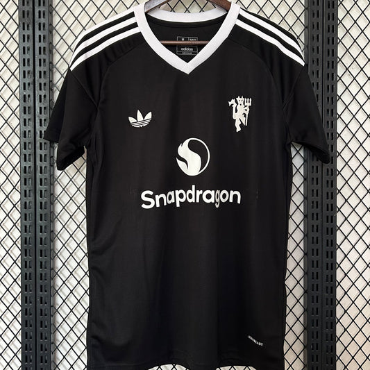 Jersey 2024/25 Manchester United Portero Manga corta Versión Fan
