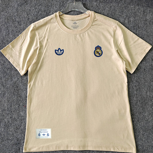 Jersey 2026/27 Real Madrid Especial Manga corta Versión Fan Retro