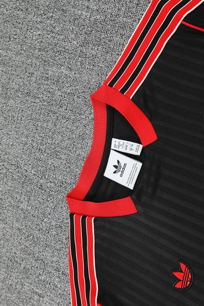 Conjunto Entrenamiento 2025/26 Manchester United