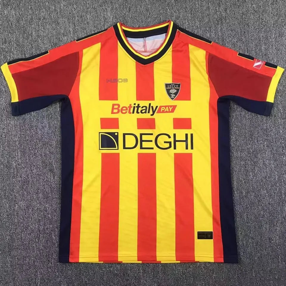 Jersey 2024/25 Lecce Local Manga corta Versión Fan