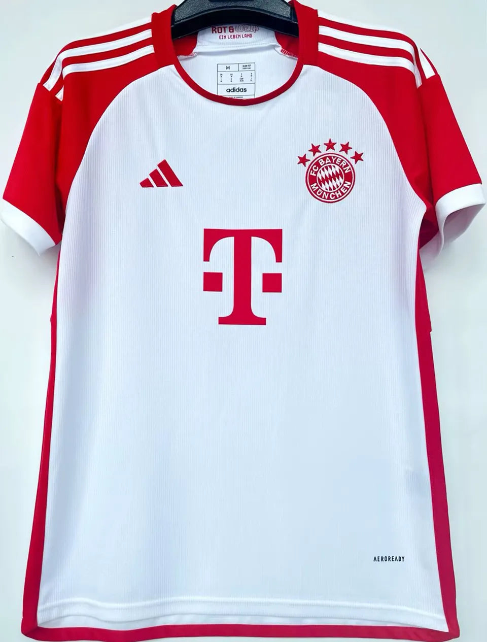 Jersey 2023/24 Bayern Munich Local Manga corta Versión Fan