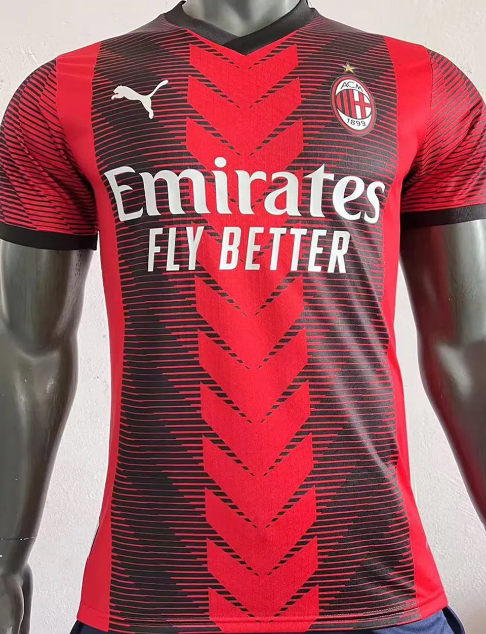 Jersey 2023/24 AC Milan Local Manga corta Versión Jugador