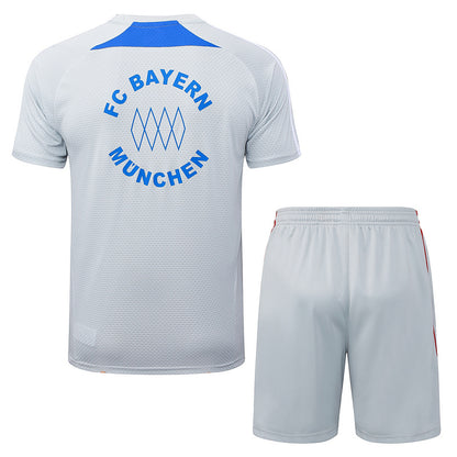 Conjunto Entrenamiento 2025/26 Bayern Munich Retro