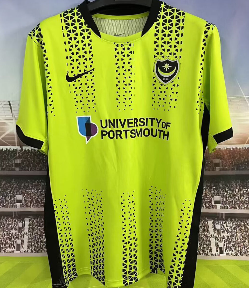 Jersey 2025/26 Portsmouth Tercero Manga corta Versión Fan