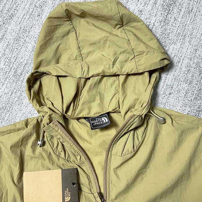 Rompeviento 2025/26 TTHE NORTH FACE