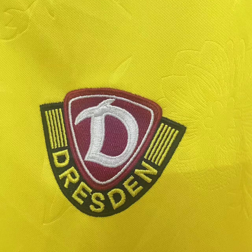 Jersey 2025/26 Dynamo Dresden Hoem Especial Manga corta Versión Fan