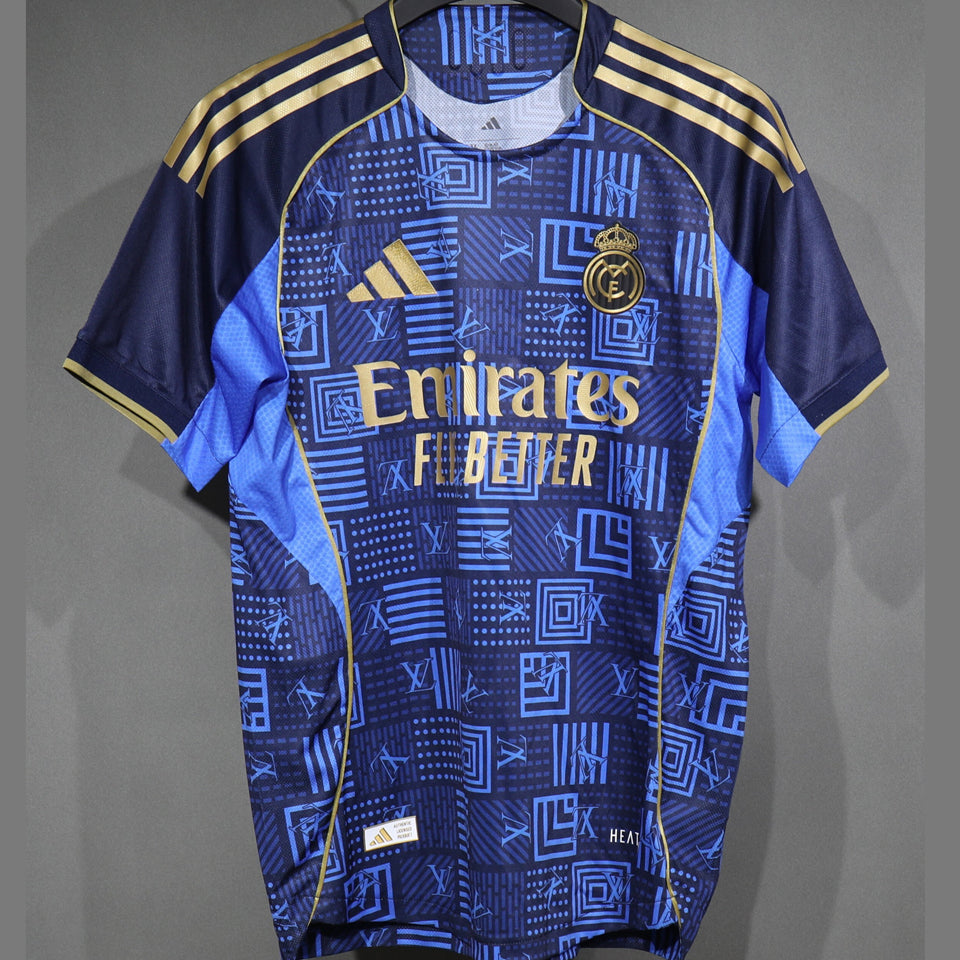 Jersey 2025/26 Real Madrid Especial Manga corta Versión Jugador