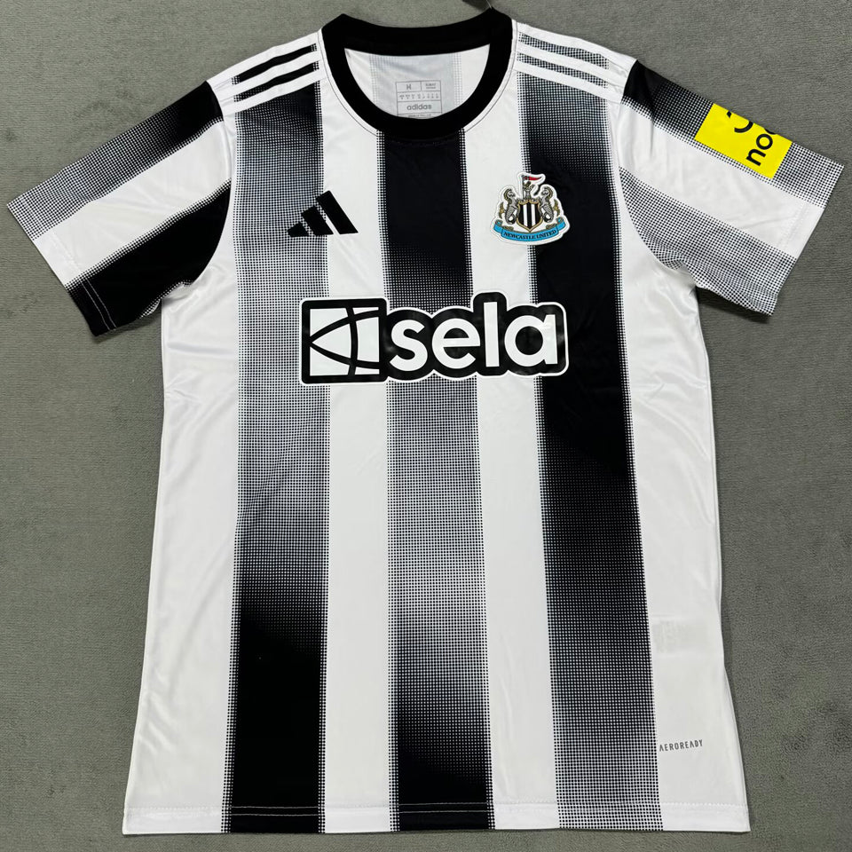 Jersey 2025/26 Newcastle Local Manga corta Versión Fan