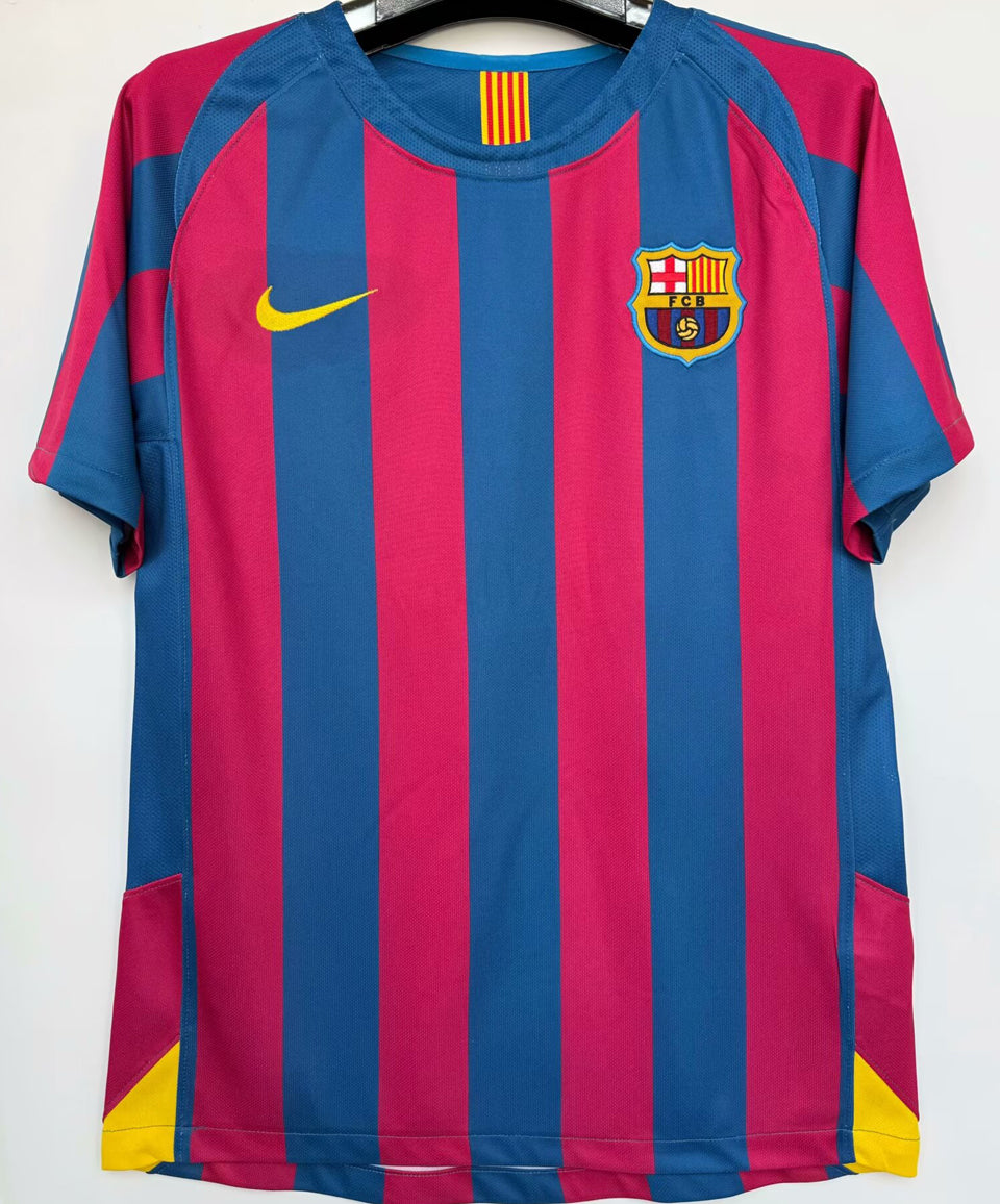 Jersey 2005/06 Barcelona Local Manga corta Versión Fan Retro