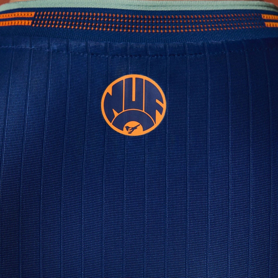 Jersey 2025/26 Newcastle Tercero Manga larga Versión Fan