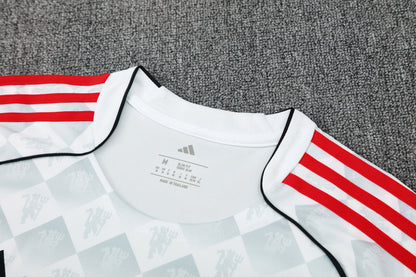 Conjunto Entrenamiento 2025/26 Manchester United