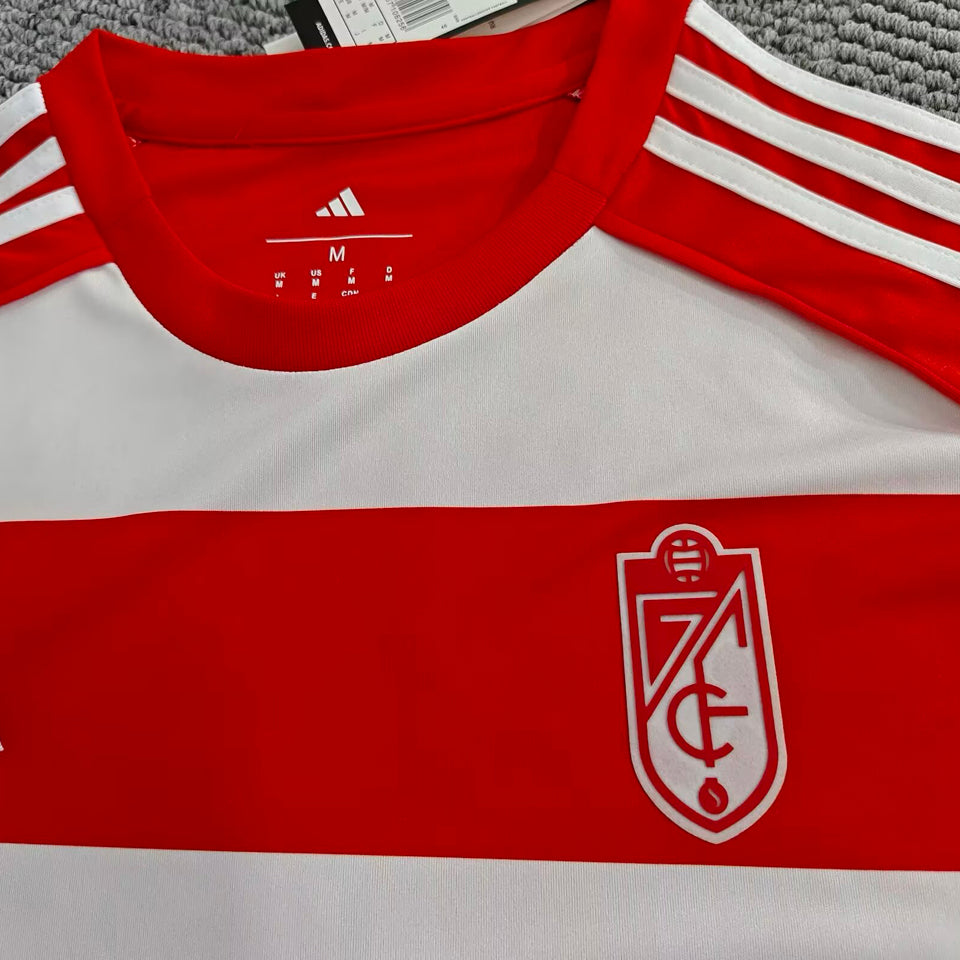 Jersey 2025/26 Granada Local Manga corta Versión Fan