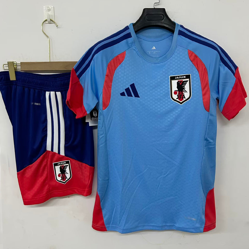 conjunto entrenamiento 2026/27 japon
