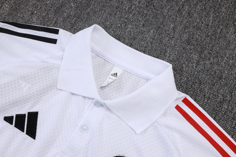 Conjunto Entrenamiento 2025/26 Ajax