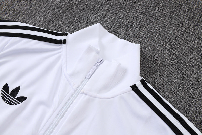 conjunto casual 2025/26 alemania