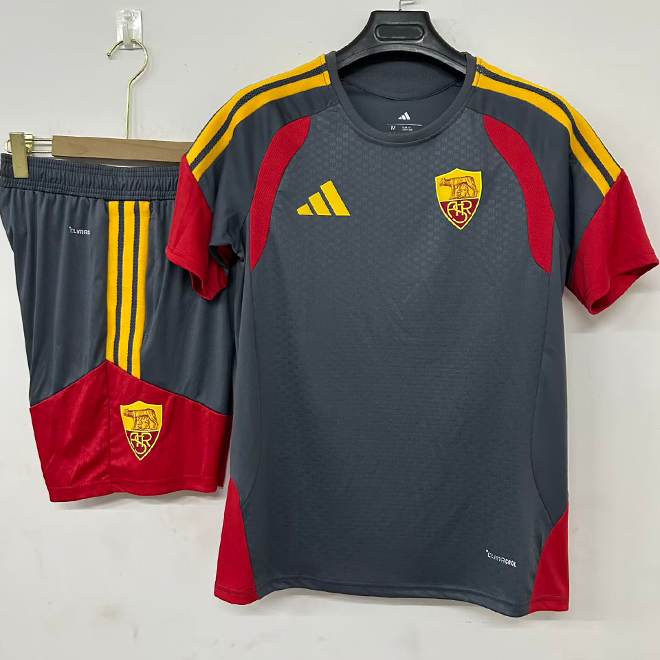 conjunto entrenamiento 2026/27 roma