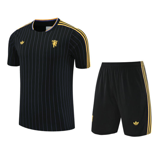 Conjunto Entrenamiento 2025/26 Manchester United
