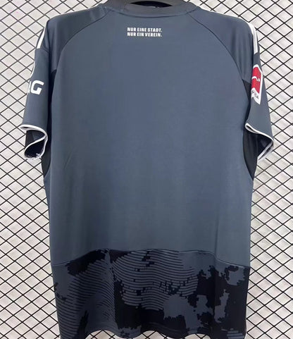 Jersey 2025/26 Frankfurt Tercero Manga corta Versión Fan