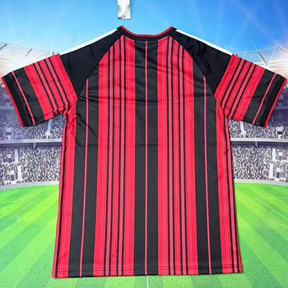 Jersey 2026/27 Frankfurt Local Manga corta Versión Fan