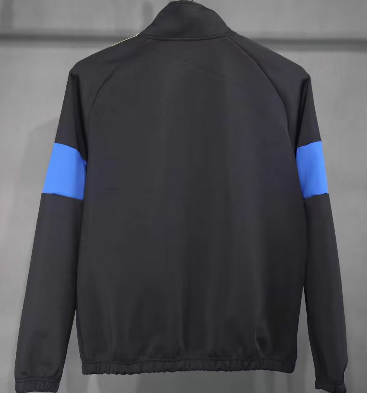 conjunto casual 2026/27 manchester united