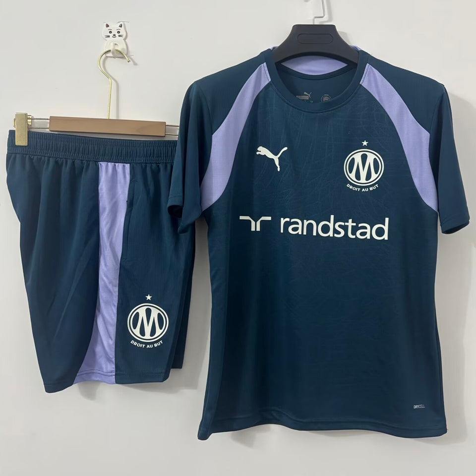 conjunto entrenamiento 2026/27 marsella