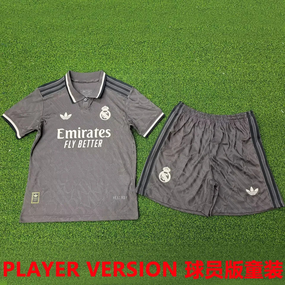 Jersey 2024/25 Real Madrid Tercero Manga corta Versión Jugador