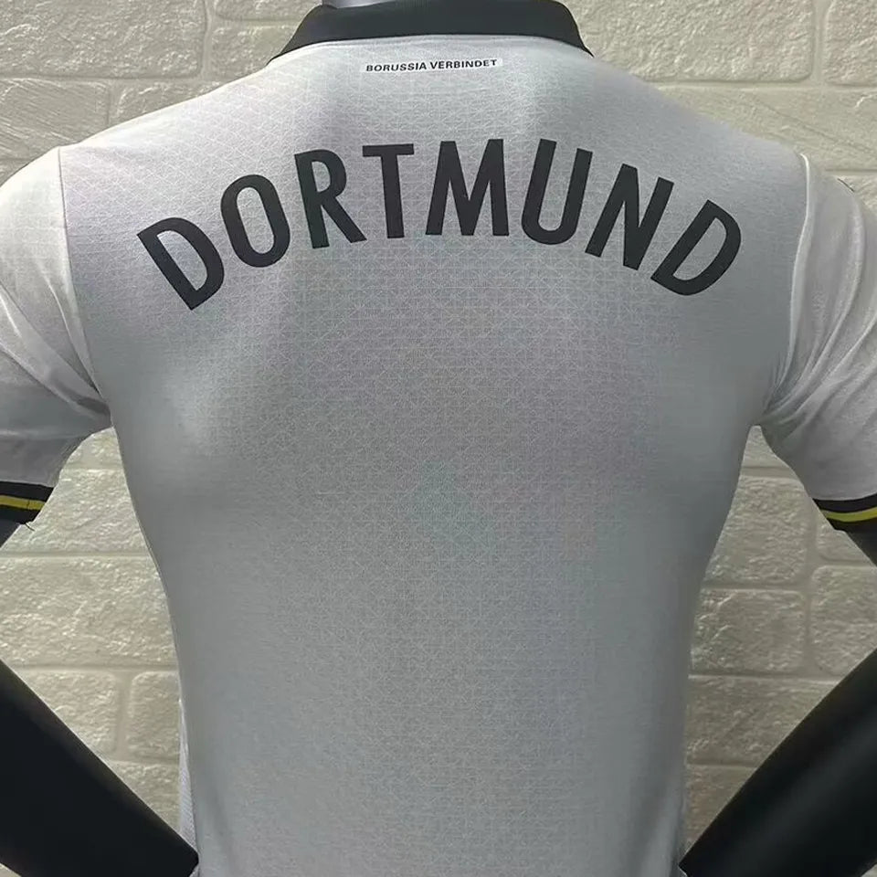 Jersey 2024/25 Borussia Dortmund Tercero Manga corta Versión Jugador