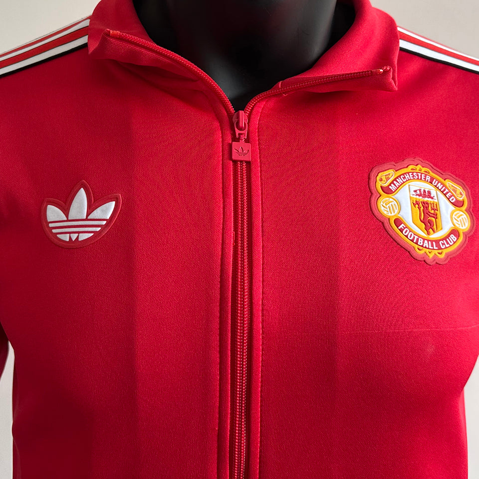 conjunto casual 2025/26 manchester united