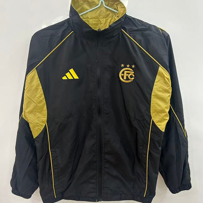 Rompeviento 2025/26 AD x EQUIPOFC Gold And