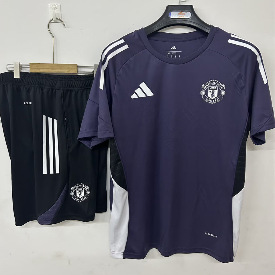 conjunto entrenamiento 2026 manchester united